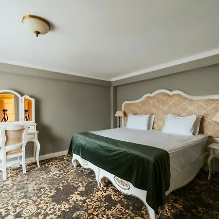 Hotel Sungarden Golf & Baciu (Cluj)