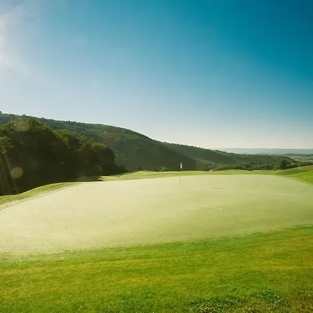 Hotel Sungarden Golf &
